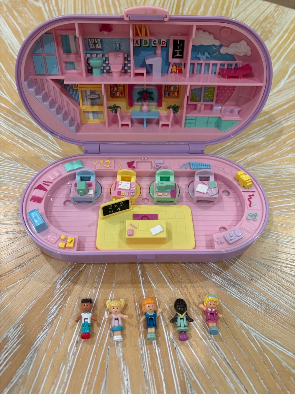 1992 COMPLETE Stampin’ School Polly Pocket Bluebird yellow teacher’s desk
